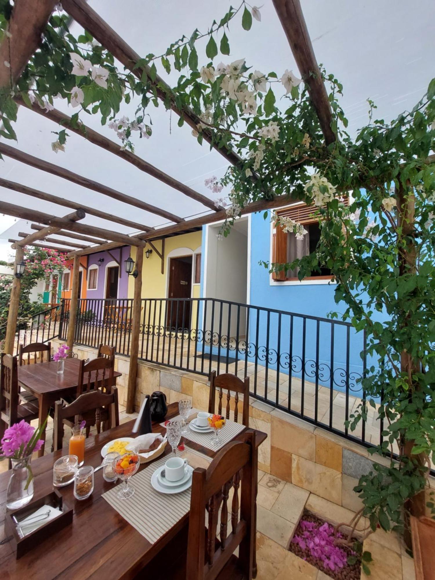 Buganvilia Pousada & Bistro Santa Cruz  Exteriör bild